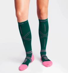 stox-lightweight-running-socks-vrouwen-groen-donke